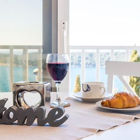 Sea View Apartment 10 Minutes Walk From Old City Dubrovnik Exterior photo