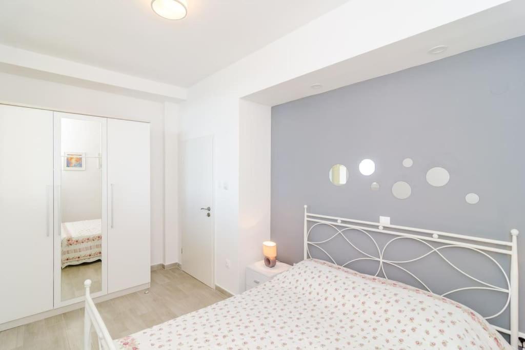 Sea View Apartment 10 Minutes Walk From Old City Dubrovnik Exterior photo