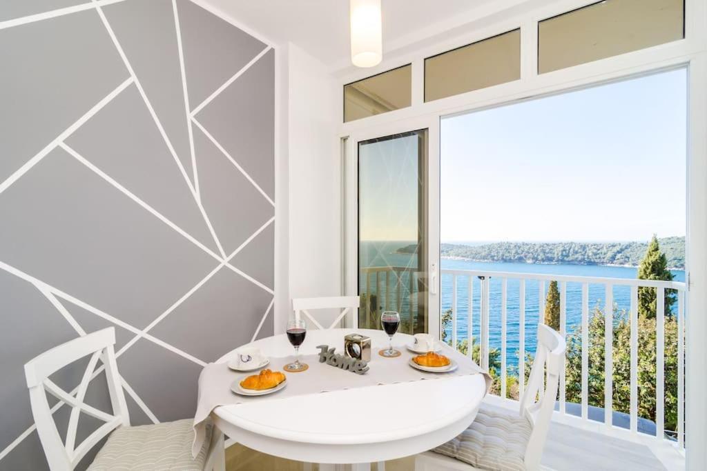 Sea View Apartment 10 Minutes Walk From Old City Dubrovnik Exterior photo
